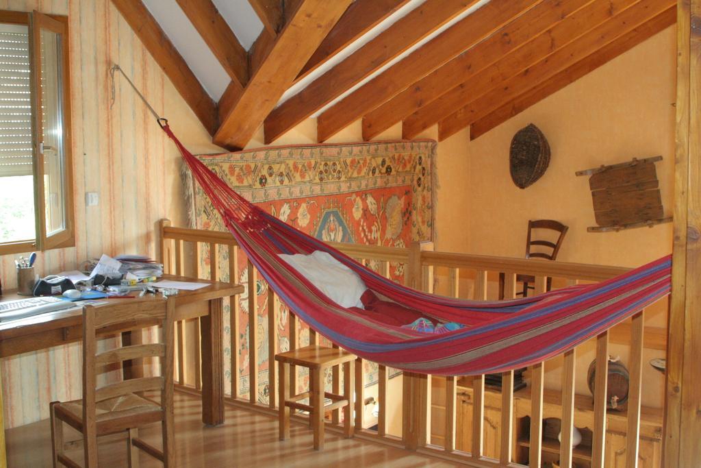 Chambre D'Hotes "Les Crets" Mercury Bagian luar foto