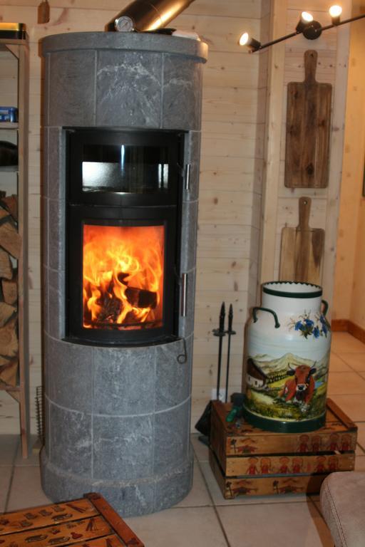Chambre D'Hotes "Les Crets" Mercury Bagian luar foto
